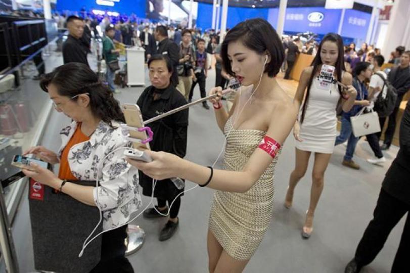 ■中國對科技應用無倫理包袱，是得天獨厚的有利環境，可能令AI發展領先全球。　資料圖片