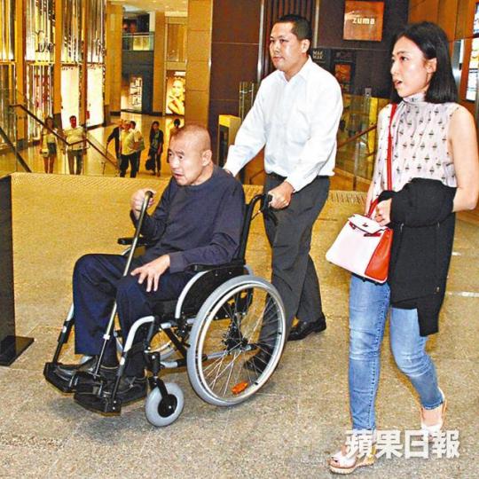 ■大劉去年8月因腎病及糖尿病致暴瘦，要以輪椅代步。資料圖片
