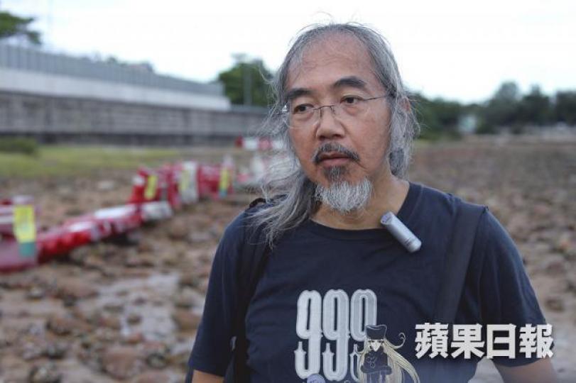 ■關祝文指今個夏天持續高溫，暴雨令泥沙遮蓋泥灘，相信有不少生物因此窒息死亡。
