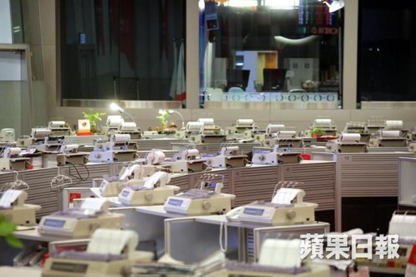 ■恒指受制於28000點，但個別板塊卻繼續熱炒。　資料圖片
