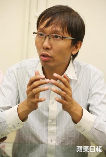 ■新民主同盟成員譚凱邦促港府收回單程證審批權。
