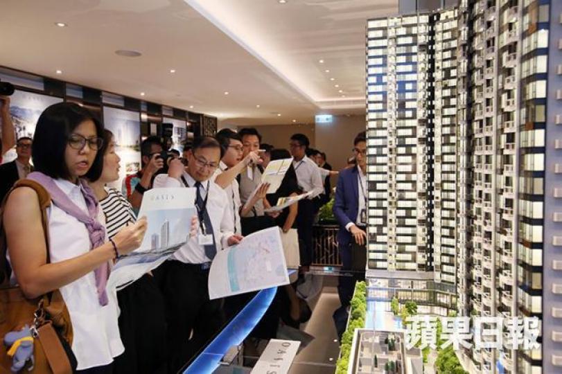 ■Oasis Kai Tak昨首度開放示範單位及展銷廳予公眾參觀。　馬泉崇攝
