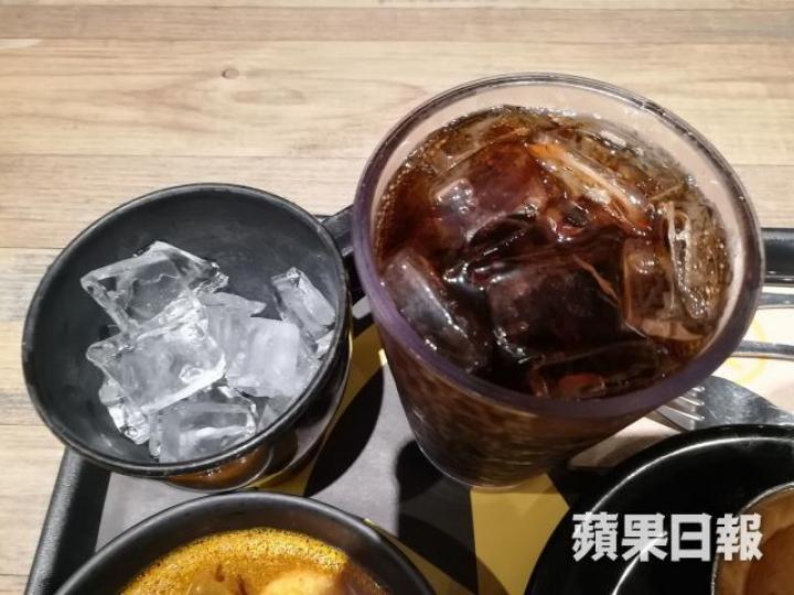 ■有市民表示沒想過快餐店冰塊大腸菌群含量會超出標準以倍數計。黎樹雄攝