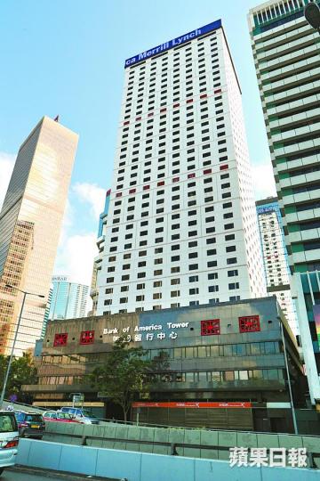 ■美國銀行中心一個孖車位沽出，平均每個價值419萬元。　張志華攝
