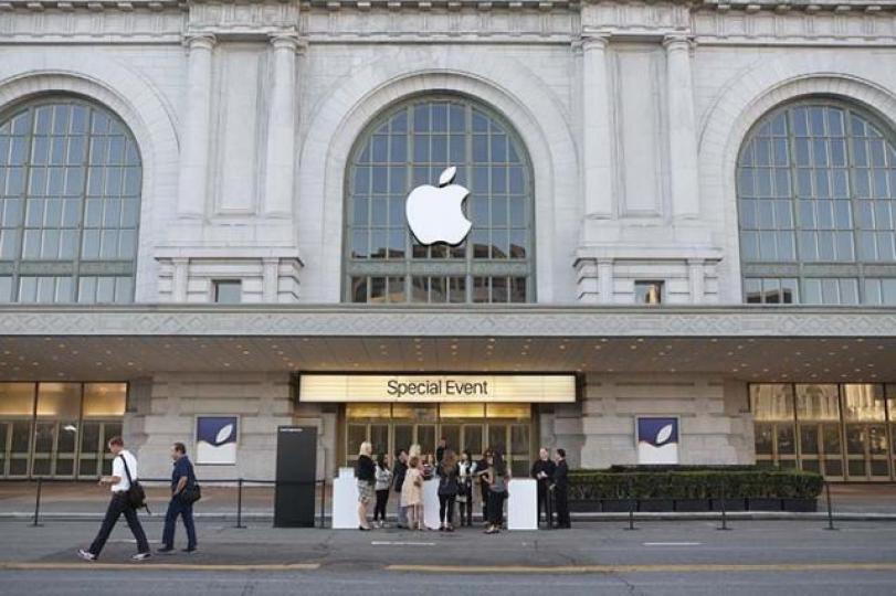 ■iPhone8明天推介會,不少果粉都十分關心定價。 資料圖片 ■iPhone8明天推介會,不少果粉都十分關心定價。 資料圖片