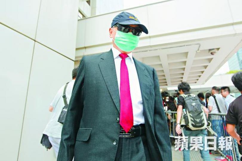 ■周向榮昨稱獲提供的CIK保健療法說明書與次被告的版本不同。陳善南攝