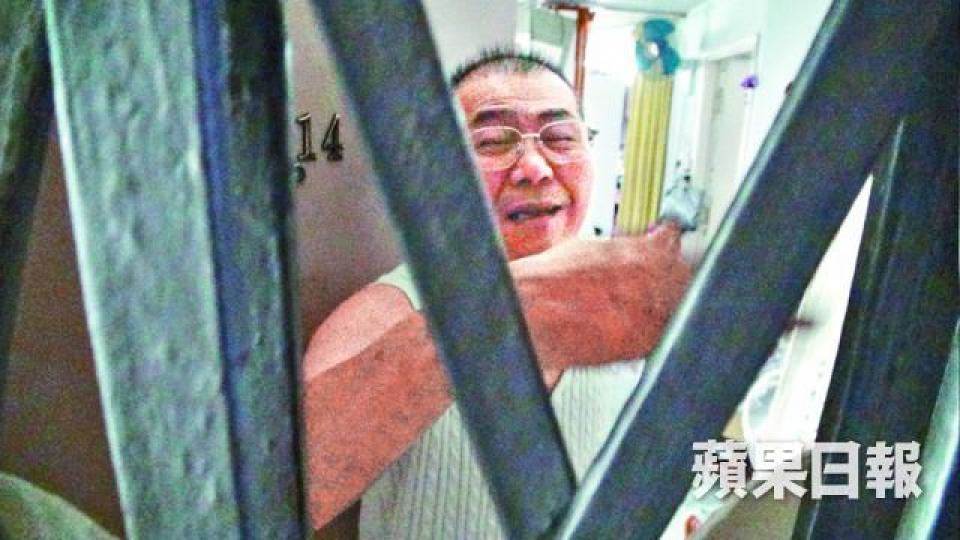 ■美容院持牌人報住竹園邨，惟住戶否認是負責人。