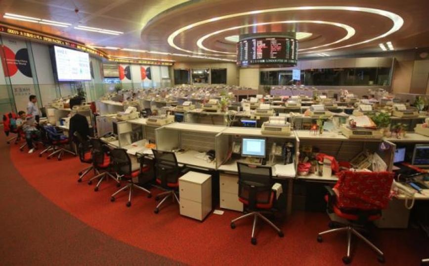 ■南下資金在今年首8個月平均佔港交所成交量的11%，高於2016年初時的4%。資料圖片