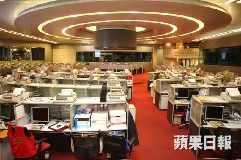 ■圖表顯示，投資者積極建好倉，故恒指有機會在月底前上試28500點。　資料圖片