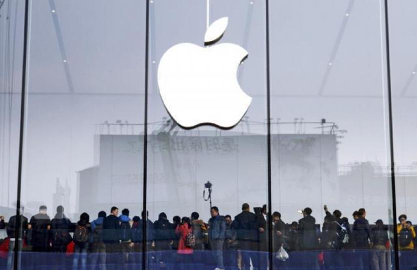 ■iPhone X外型有重大突破，有望幫助蘋果重返中國智能手機市場的三甲。資料圖片