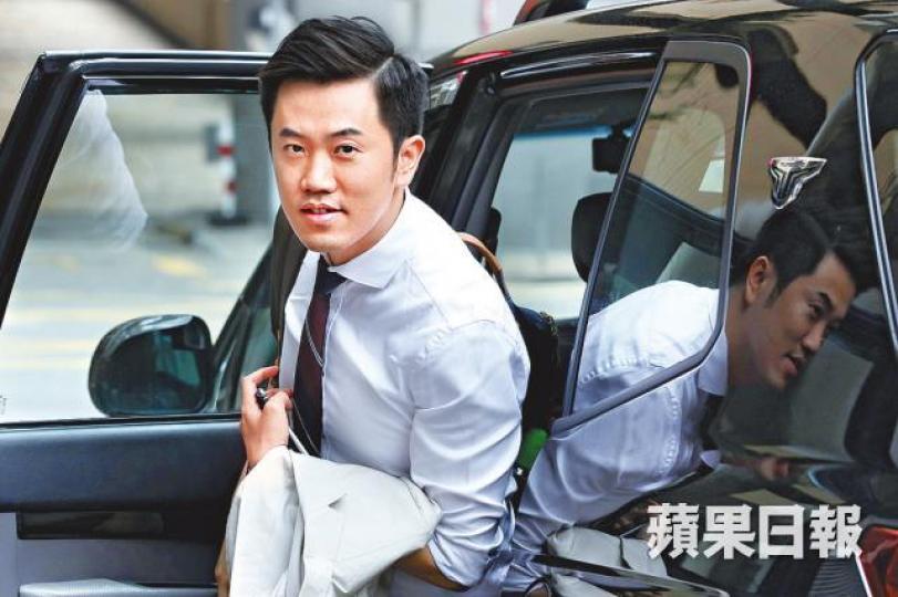 ■被控侮辱國旗及區旗的鄭松泰昨到庭應訊。