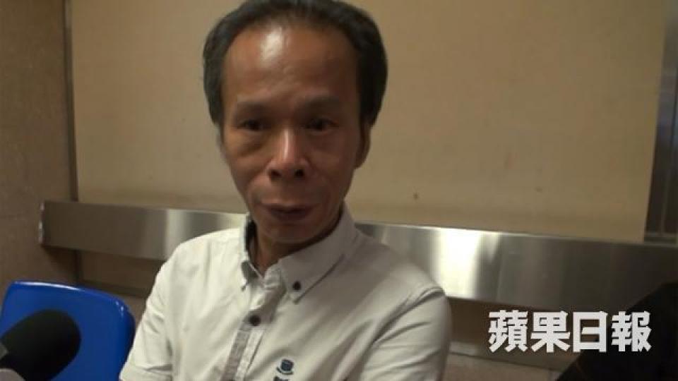 ■阿龍的父親深信兒子沒飲酒和濫藥，對事件感到難以置信。