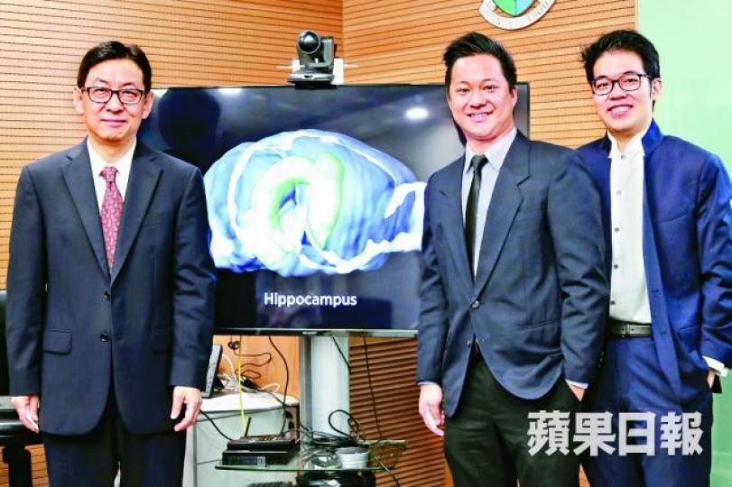 ■吳學奎（左）指研究結果有助發展大腦疾病的診斷技術。許頌明攝