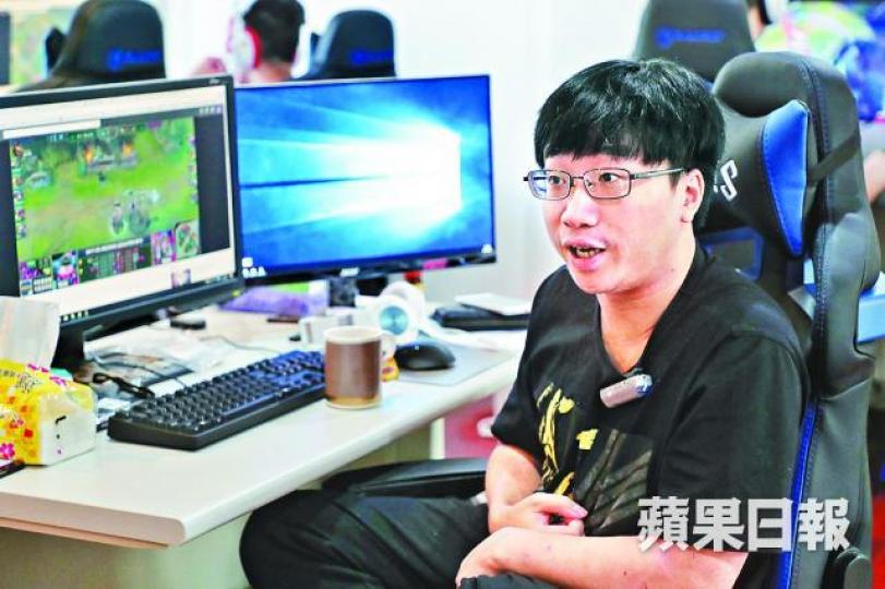 ■王柏勤任HKA教練，帶領HKA成香港首支進入LoL職業世界賽隊伍。