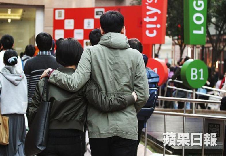 ■有人計過數，每年「拍拖使費」入門價8萬銀，如果拍6年連通脹，折實50萬。　資料圖片