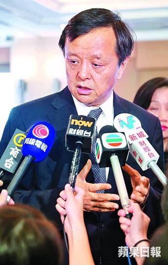 ■李小加表示，為保持香港競爭力，爭取外國公司來港上市。　何家達攝
