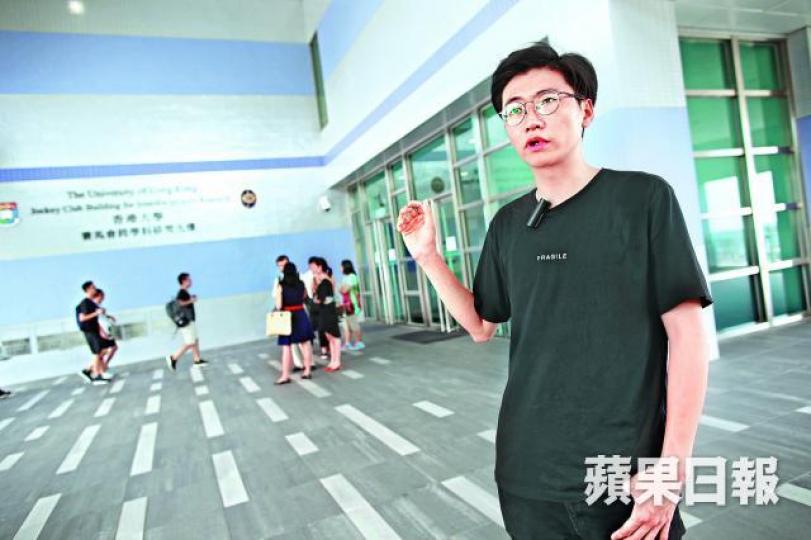 ■《學苑》前副總編輯陳雅明重回當日發生圍堵校委的場地，憶述李國章被包圍時表情「施施然」。何柏佳攝
