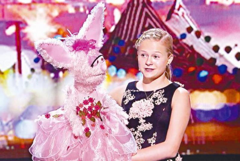 ■Darci Lynne憑腹語表演奪得《全美一叮》冠軍。■Celine妹妹獲偶像Celine Dion（小圖）邀請她到賭城做嘉賓。資料圖片