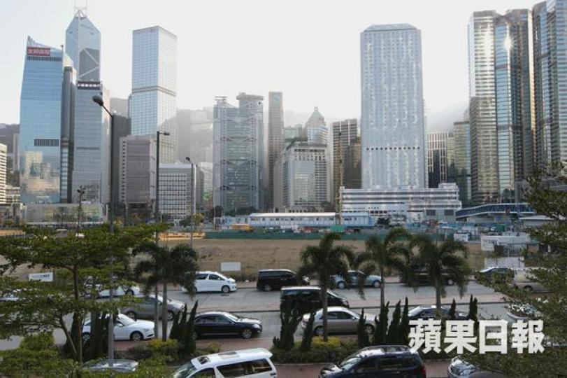■分析指本港評級被降仍存很大風險。 ■分析指本港評級被降仍存很大風險。