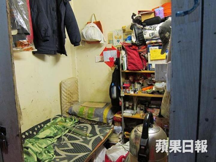 ■劏房大多環境擠迫，呎租卻絕不便宜。　資料圖片