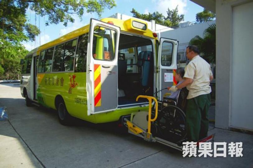 ■香港復康會有提供復康巴士接載輪椅人士。資料圖片

