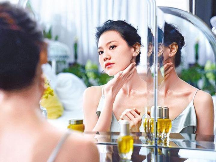 ■周秀娜坦言與朋友聚會最開心，可表現真我一面。
