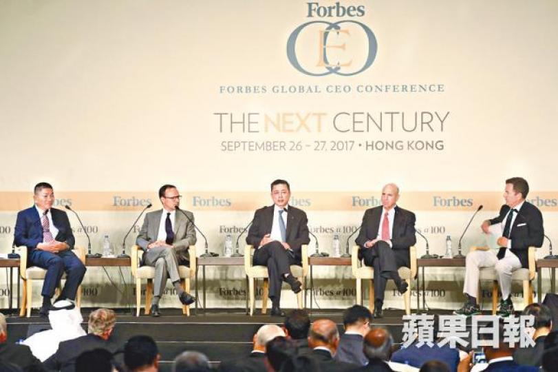 ■譚向東（中）話對「綠帽事件」印象深刻。朱永倫攝