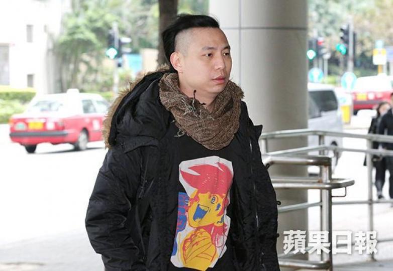 ■黃浩指警方濫用職權及惡意檢控，要求賠償。