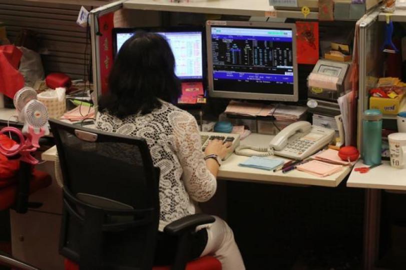 ■港股在27500點附近反覆尋找支持，沽壓仍有待消化。資料圖片
