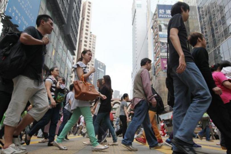 ■打工仔每月供款的強積金，基金收費達1.5至2%，蠶食投資回報率。資料圖片
