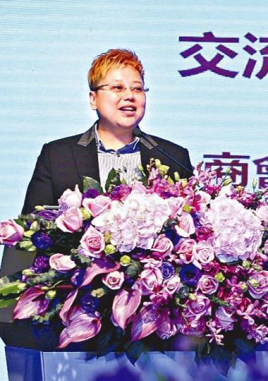 ■大航女董事陳燕萍涉違商品例被捕。