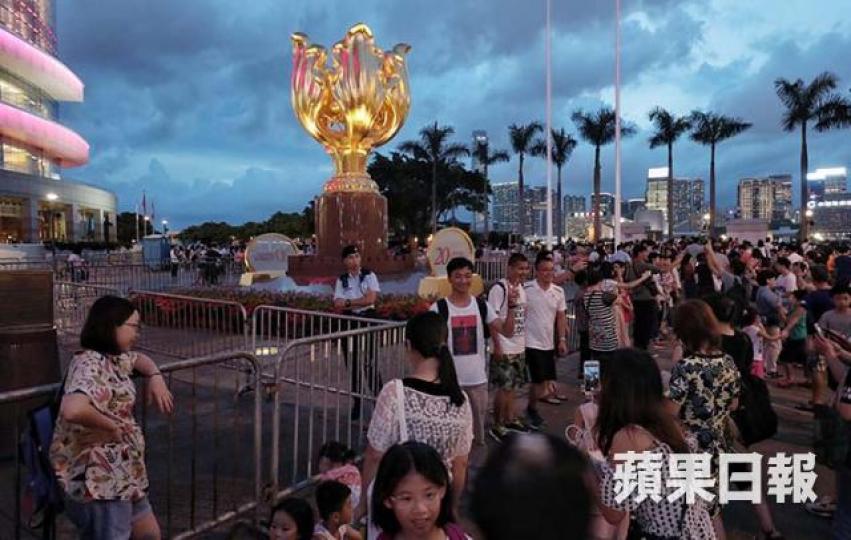 ■旅發局公佈，8月訪港旅客微跌1.2%至502萬人次。資料圖片

