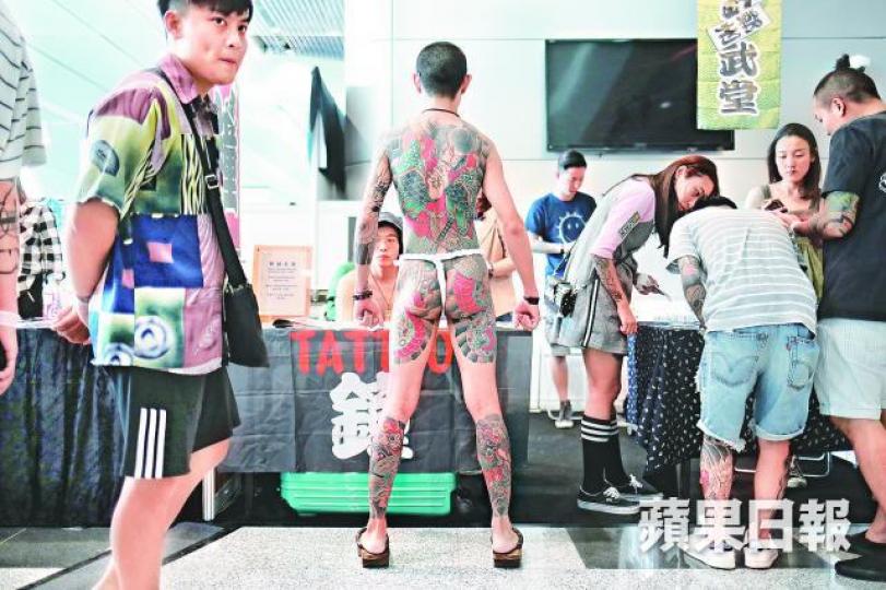 ■首次參展的Iris稱香港紋身展與外國相若。
