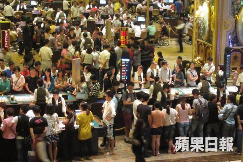 ■一名警員因賭輸錢，上周在威尼斯人賭場偷籌碼被捕。資料圖片