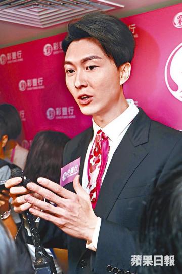 ■王浩信和蔡思貝合作《踩過界》爆緋聞，他立即否認。劇照
