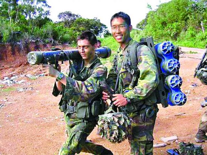 ■星光計劃一直惹大陸政府不滿；圖為星洲軍人在台演練。互聯網