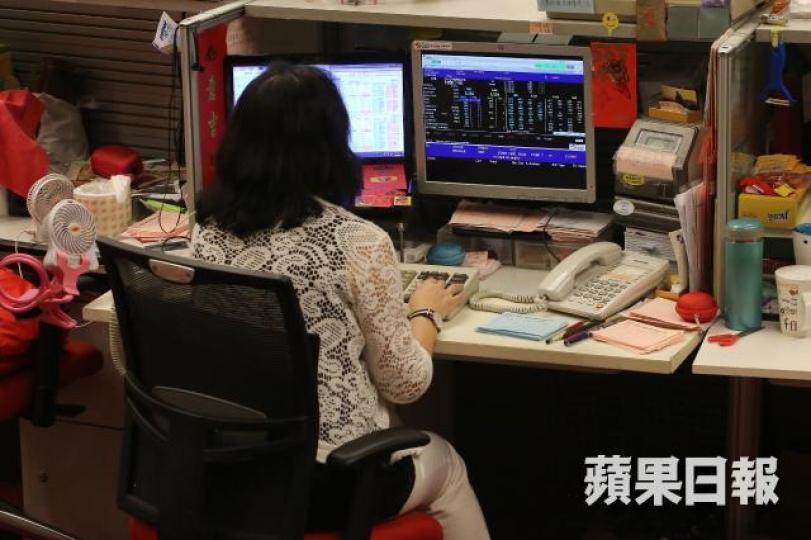 ■港股料受惠中央十九前維穩。
