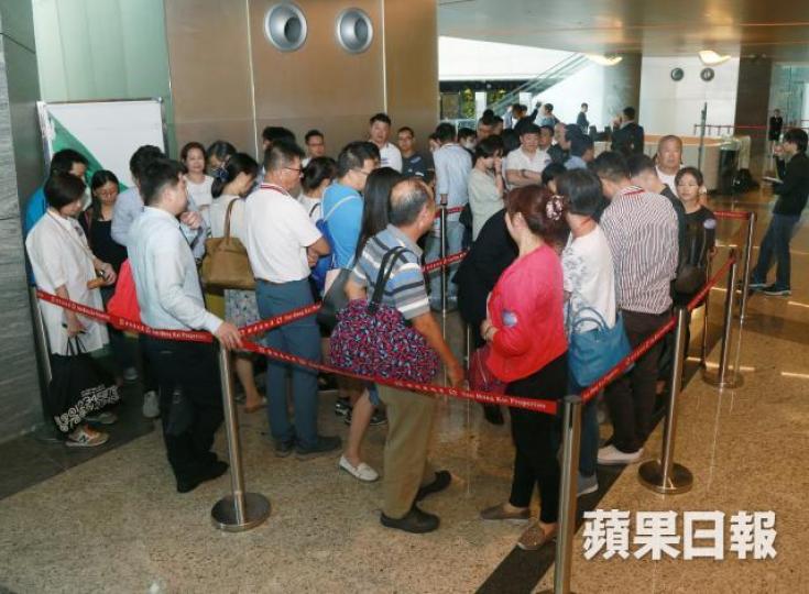 ■晉海昨午推售32伙單位全數為三房或四房貴價大戶，最終順利即日沽清。張柏基攝
