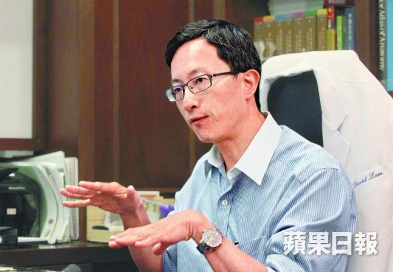 ■香港醫學會義務秘書林哲玄醫生擔心，新入職醫生會被迫加入醫療集團或保險公司網絡醫生，影響香港醫療生態。資料圖片
