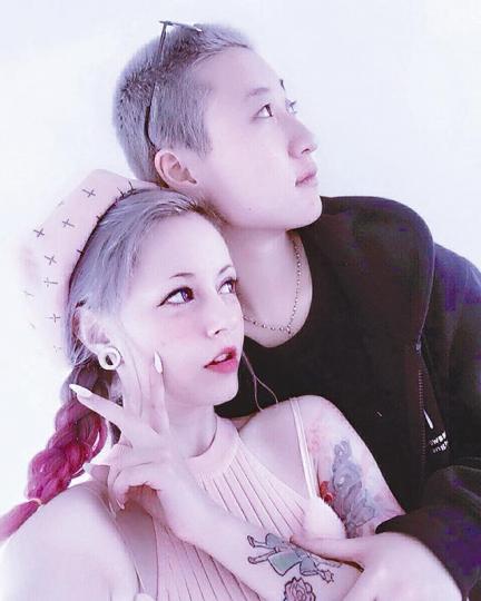 ■吳綺莉曾哭訴過去17年從未受過成龍的恩惠。資料圖片
■吳綺莉曾哭訴過去17年從未受過成龍的恩惠。資料圖片