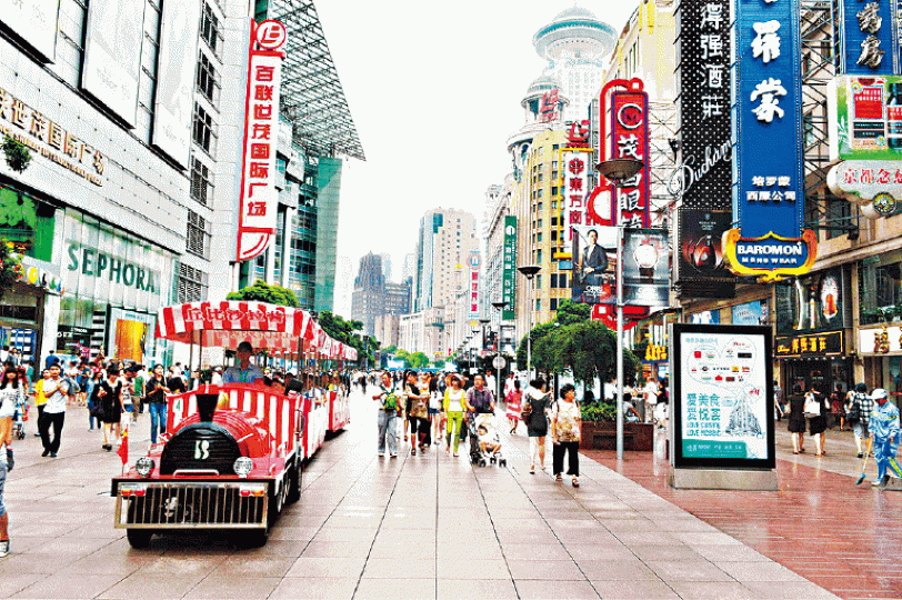 ■一名患腦退化症的港男在上海南京路步行街失蹤。互聯網