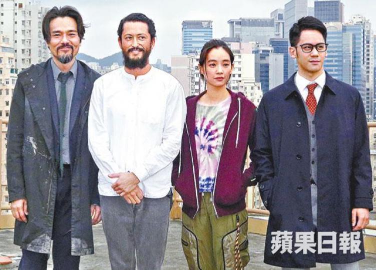 ■（左起）林家棟、池內博之、廖子妤及李淳拍攝新片《智齒》時，相當辛苦。
