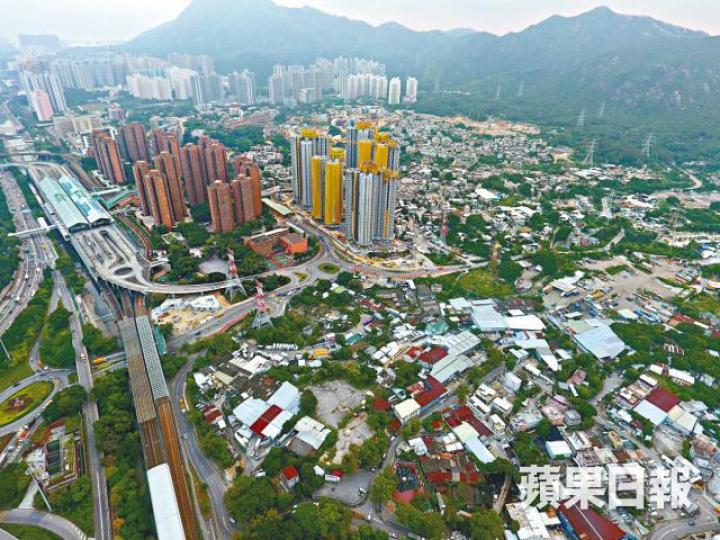 ■元朗橫洲一帶棕地現時用作停車場、貨櫃場及物流貨倉等。資料圖片