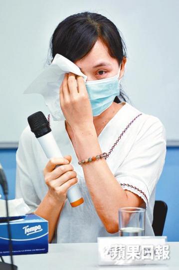 ■Yoyo談及常向孩子發火，一度激動落淚。
