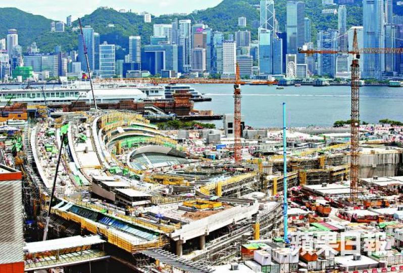 ■高鐵一地兩檢方案爭議不斷,惟施政報告仍強調方案在社會上已廣泛討論。資料圖片
■高鐵一地兩檢方案爭議不斷,惟施政報告仍強調方案在社會上已廣泛討論。資料圖片