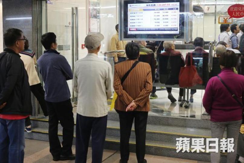 ■港股現時未夠鑊氣,仍未是時候減磅。 資料圖片 ■港股現時未夠鑊氣,仍未是時候減磅。 資料圖片
