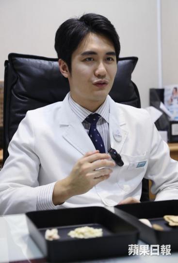 ■中醫師曹信恩指便秘原因與飲食習慣有關。何家達攝 ■中醫師曹信恩指便秘原因與飲食習慣有關。何家達攝