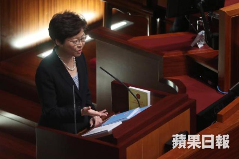 ■特首林鄭月娥在首份施政報告中去政治化。何家達攝
■特首林鄭月娥在首份施政報告中去政治化。何家達攝