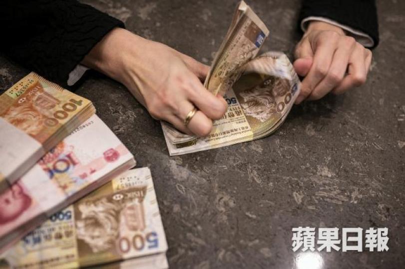 ■本港銀行同業拆息已上升,反映銀行資金成本趨增。資料圖片 ■本港銀行同業拆息已上升,反映銀行資金成本趨增。資料圖片