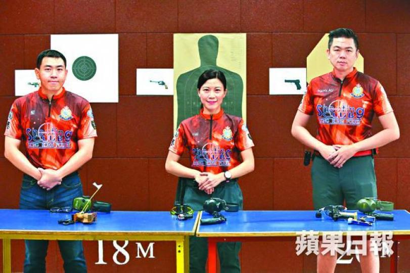 ■左起:歐百成、雷小莊及李煒堅均曾代表警隊及香港參加國際射擊比賽。 ■左起:歐百成、雷小莊及李煒堅均曾代表警隊及香港參加國際射擊比賽。